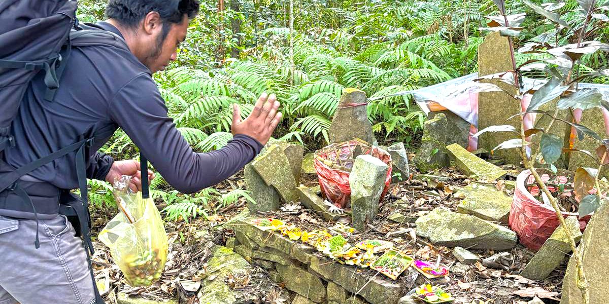 bali jungle trekking